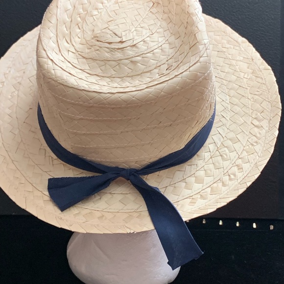 Hat - Picture 3 of 3